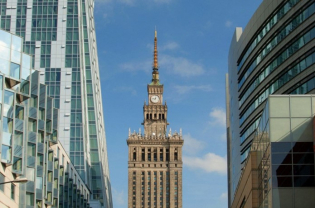 Presidential Summits and the Role of the Host States: Lessons from the Three Seas Initiative